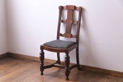 アンティーク家具　イギリスアンティーク　ウォールナット材 リボンのような背もたれがエレガントなチェア(ダイニングチェア、ワークチェア、椅子)(2)