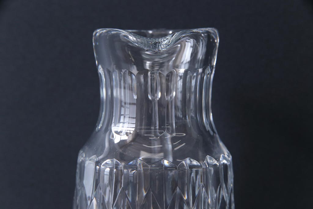アンティーク雑貨　中古　バカラ(Baccarat)　廃盤品　アサス　上品な佇まいが魅力のピッチャー(水差し)