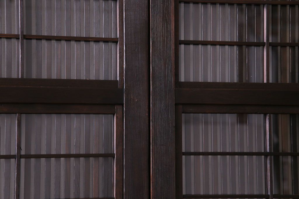 和製アンティーク　板ガラス裏障子留め　細身の桟が美しいガラス入り格子戸(ガラス帯戸、引き戸、建具)2枚組