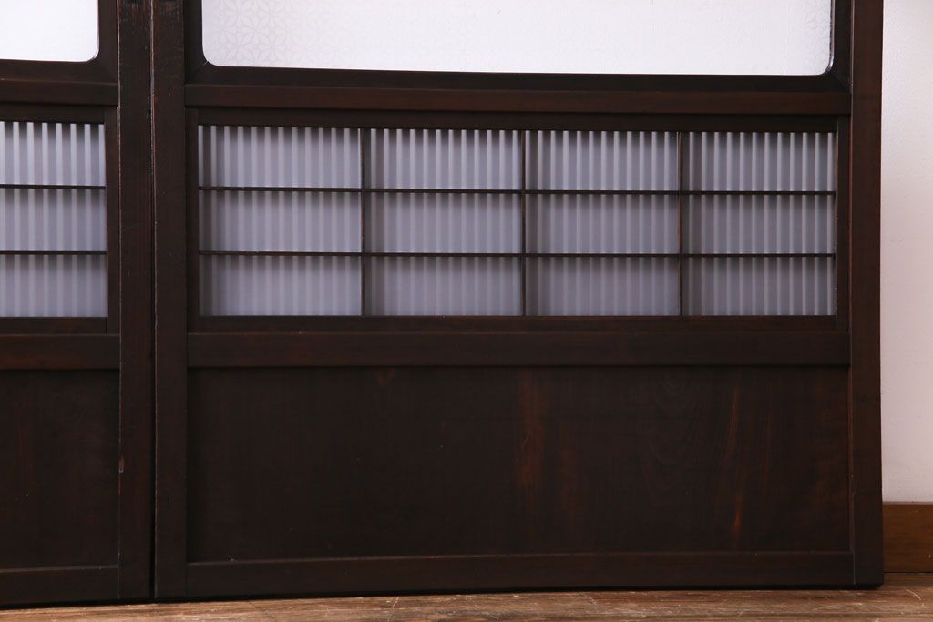 和製アンティーク　板ガラス裏障子留め　細身の桟が美しいオリジナル花ガラス入り格子戸(ガラス帯戸、引き戸、建具)2枚組
