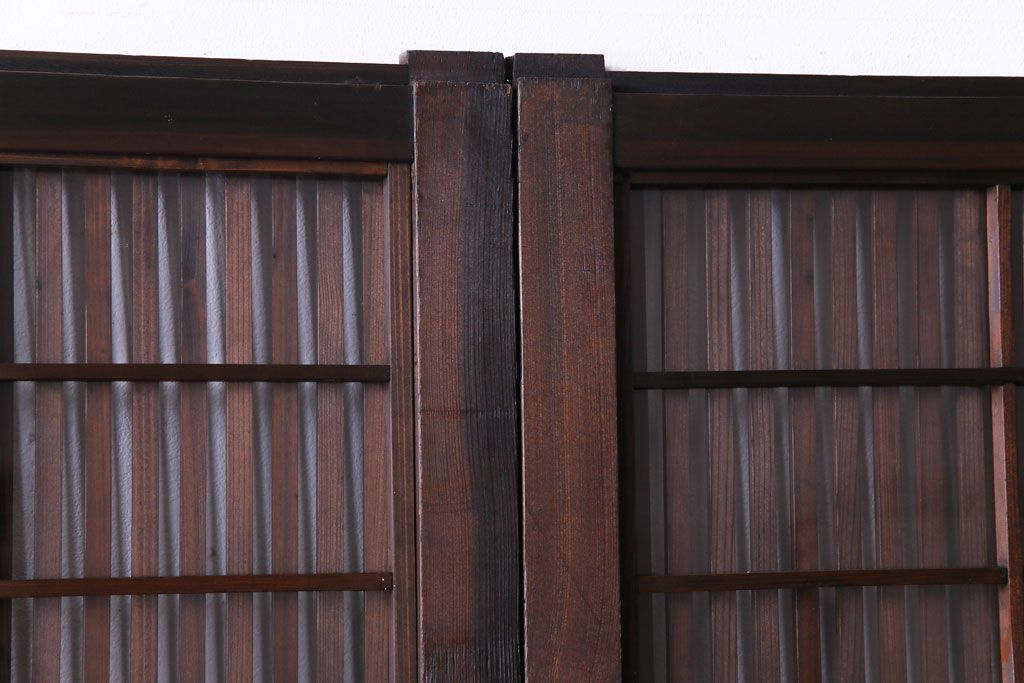 和製アンティーク　板ガラス裏障子留め　凝った作りの腰板が魅力の花ガラス入り格子戸(ガラス帯戸、仕切り戸、引き戸、建具)4枚組