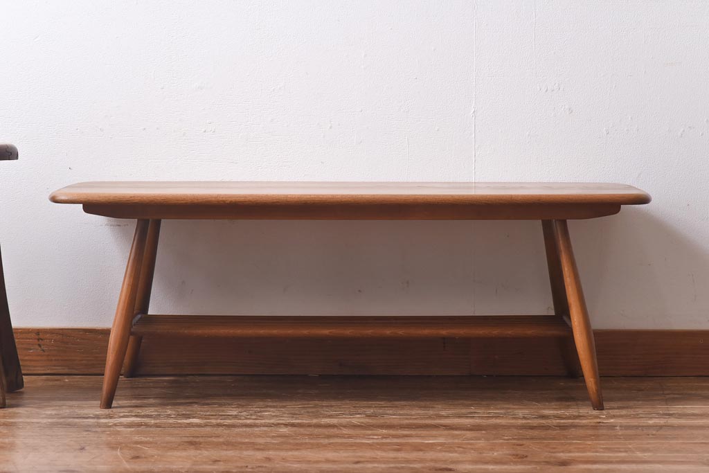 ヴィンテージ家具　ERCOL(アーコール)　イギリスビンテージ　マガジンラック付きローテーブル(センターテーブル、コーヒーテーブル)