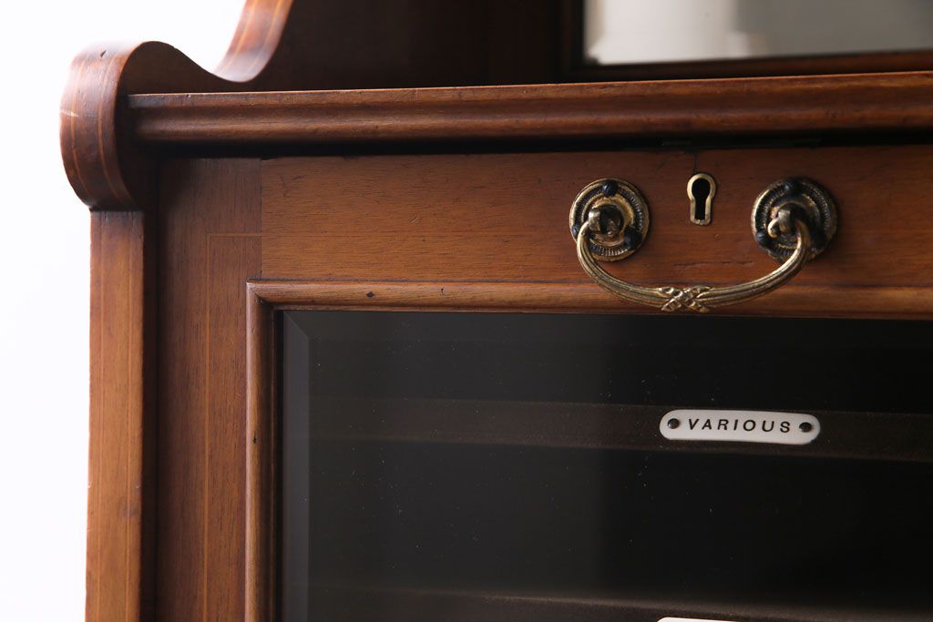 アンティーク家具　イギリスアンティーク　マホガニー材　高級感漂う象嵌入りのレコードケース(収納棚)
