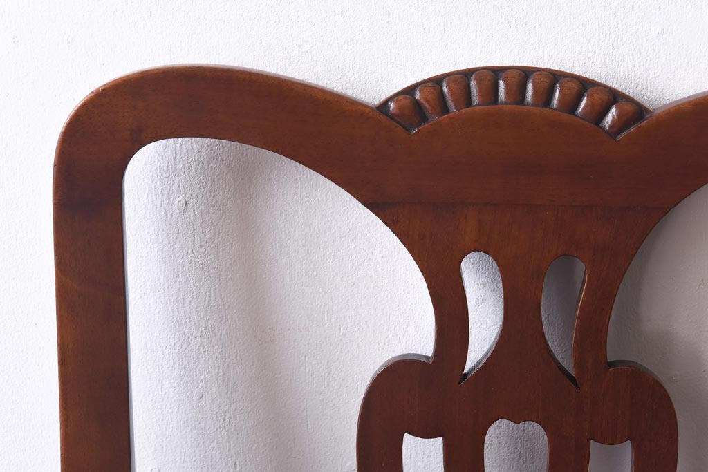 アンティーク家具　イギリスアンティーク　ウォールナット材　透かし彫りが上品なチェア(椅子、ダイニングチェア、ワークチェア)(3)