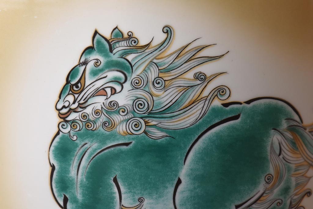 アンティーク雑貨　ノリタケ(日陶・則武)　唐獅子の図が目を引く火鉢(手あぶり、鉢カバー)