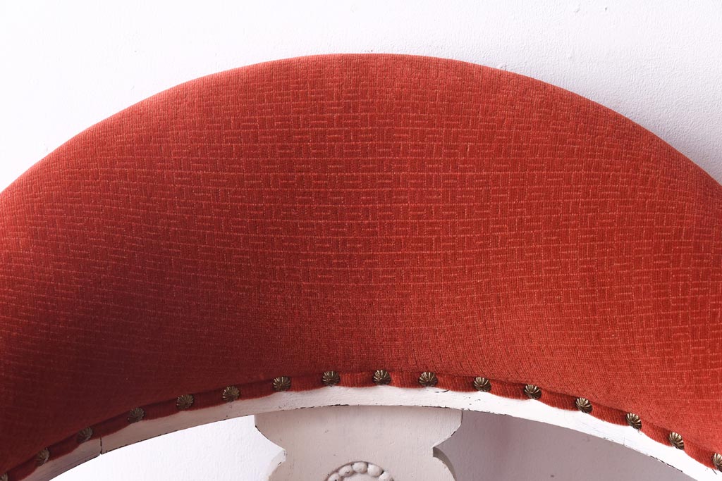 ペイント家具　赤い座面が可愛らしいレトロなドクターチェア(回転イス)