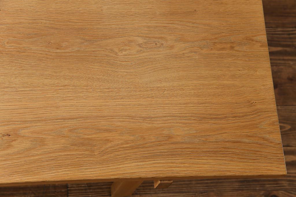 ビンテージ家具　北欧ヴィンテージ　Johannes Hansen(ヨハネス・ハンセン)社製　Hans J.Wegner(ハンス・J・ウェグナー)デザインのシンプルなコーヒーテーブル(センターテーブル、ローテーブル)