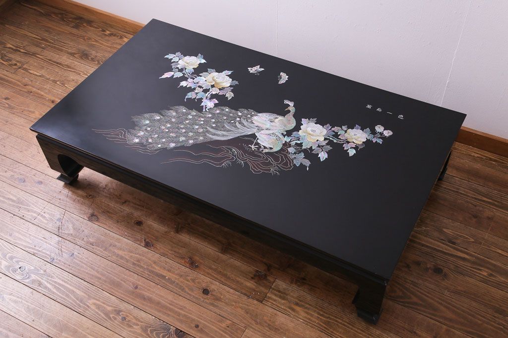 中古　民芸家具　螺鈿細工　高級品　華やかな意匠が存在感を放つ座卓テーブル