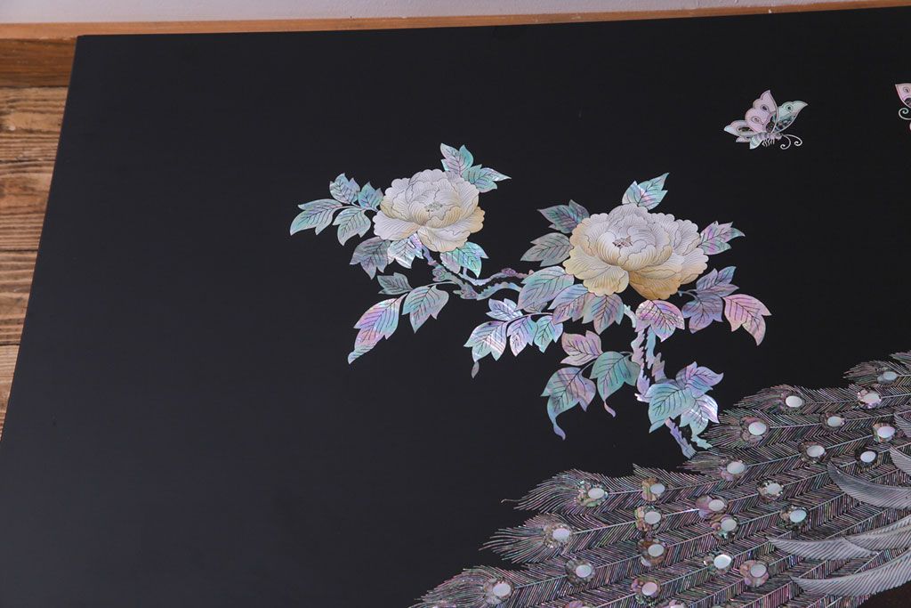 中古　民芸家具　螺鈿細工　高級品　華やかな意匠が存在感を放つ座卓テーブル
