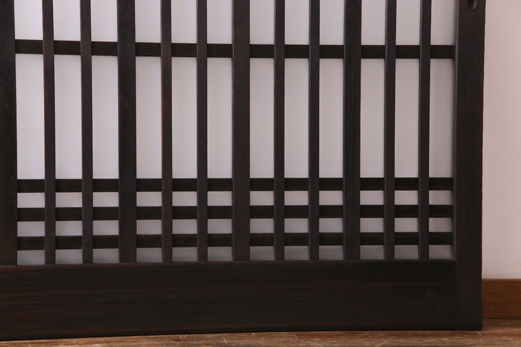 和製アンティーク　ヒノキ材　情緒ある雰囲気づくりにおすすめな大きなガラス入り格子戸(蔵戸、玄関戸)