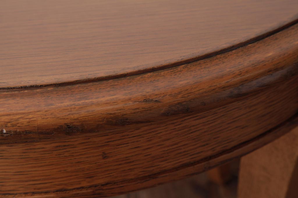 中古　天童木工　温もりのある風合いが魅力の小振りなラウンドテーブル(サイドテーブル、カフェテーブル)(3)
