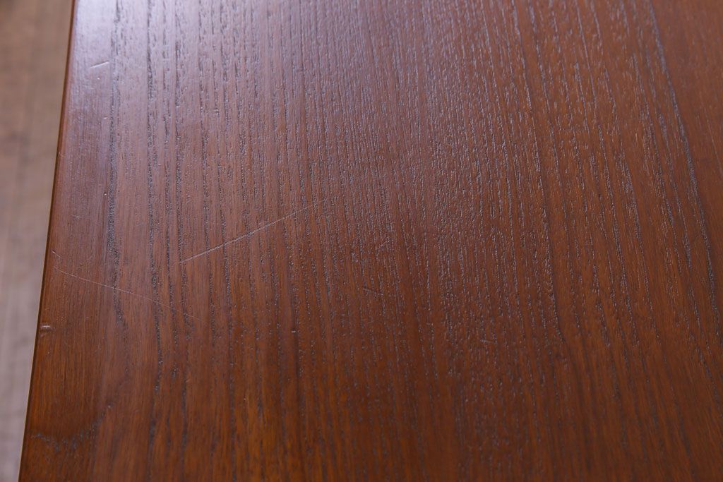 ヴィンテージ家具　北欧ビンテージ　シンプルなデザインの引き出し付きワークデスク(片袖机、在宅ワーク、在宅用)