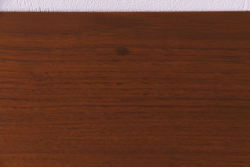 ヴィンテージ家具　北欧ビンテージ　シンプルなデザインの引き出し付きワークデスク(片袖机、在宅ワーク、在宅用)