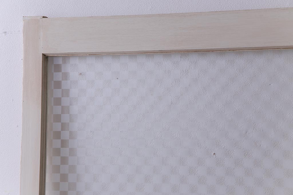 ペイント建具 当店オリジナル市松模様ガラス レトロモダンな