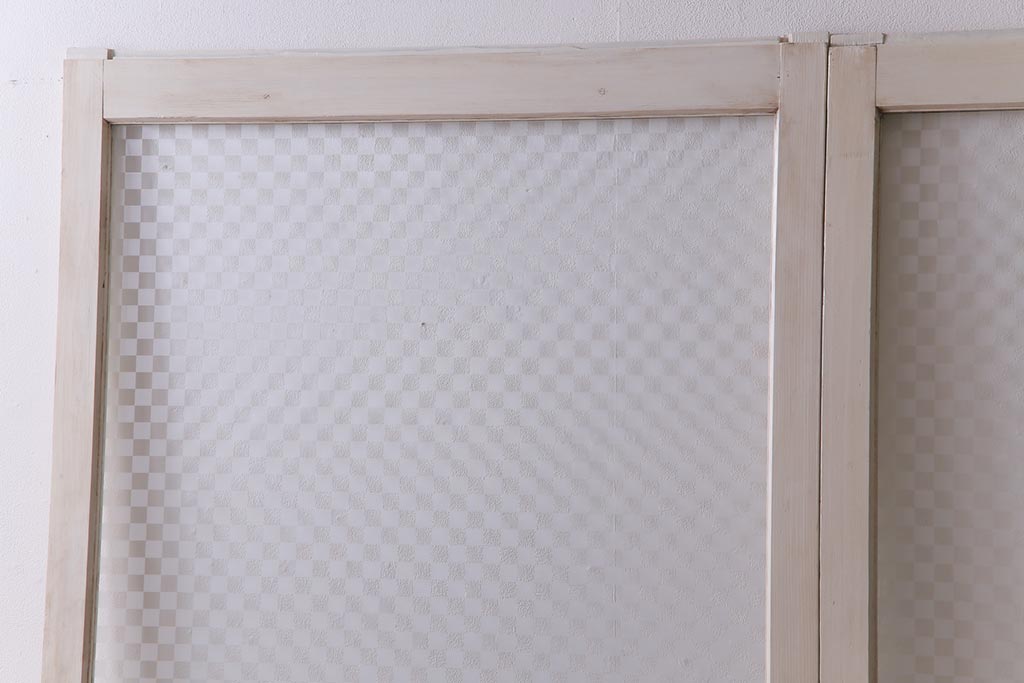 ペイント建具　当店オリジナル市松模様ガラス　レトロモダンな雰囲気のガラス引き戸2枚セット(建具、ガラス戸)