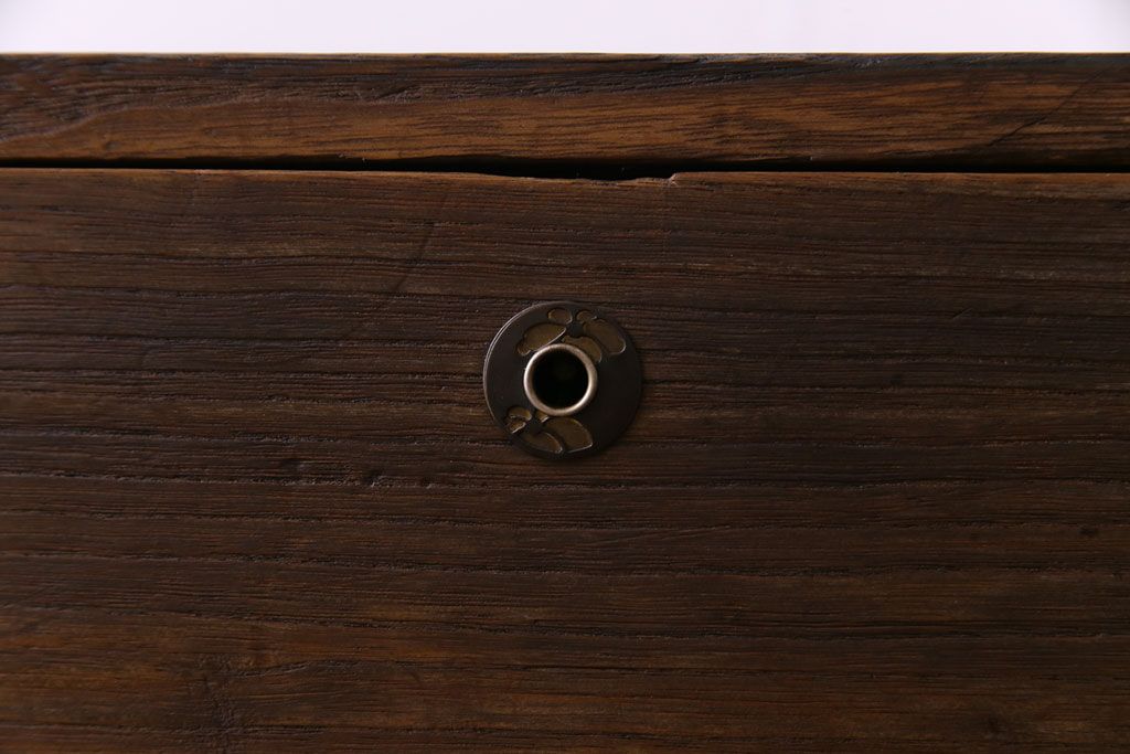 アンティーク家具　和製アンティーク　リメイク　桐材　シンプルな作りが味わい深いサイドチェスト(サイドボード、引き出し、桐箪笥、桐たんす)(1)