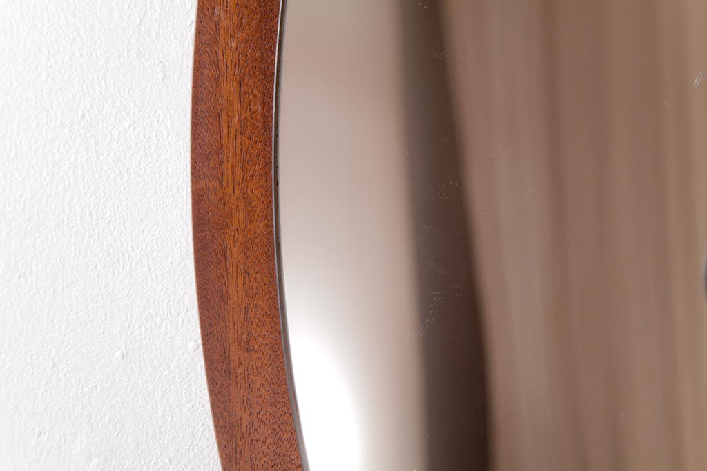 アンティーク雑貨　北欧家具　チーク材　シンプルなオーバル型の壁掛けミラー(鏡)