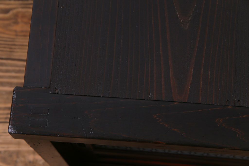 和製アンティーク　ラフジュ工房オリジナル　花菱模様ガラス入り　レトロな雰囲気のローボード(収納棚)