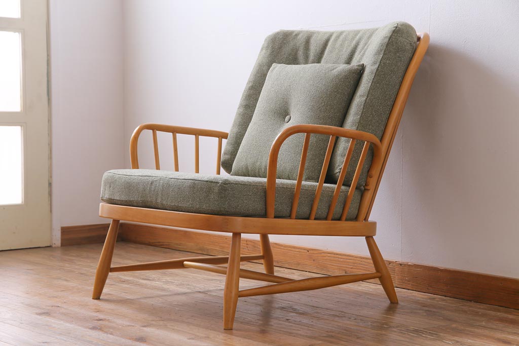 ヴィンテージ家具　イギリスビンテージ　ERCOL(アーコール)　ジュビリー(Jubilee)　グリーンのファブリックが優しげな一人掛けソファ(1)