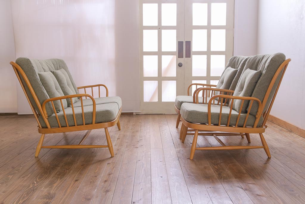 ヴィンテージ家具　イギリスビンテージ　ERCOL(アーコール)　ジュビリー(Jubilee)　グリーンのファブリックが優しげな一人掛けソファ(1)