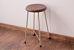 アンティーク雑貨　ラフジュ工房オリジナル　鉄脚　温かみのあるペイントカラーが魅力の丸スツール(チェア、椅子)(1)