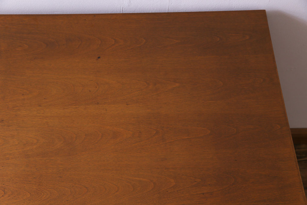 レトロ家具　昭和レトロ　カバ材　個性的なデザインがおしゃれな片袖机(デスク、ワークデスク、作業台)