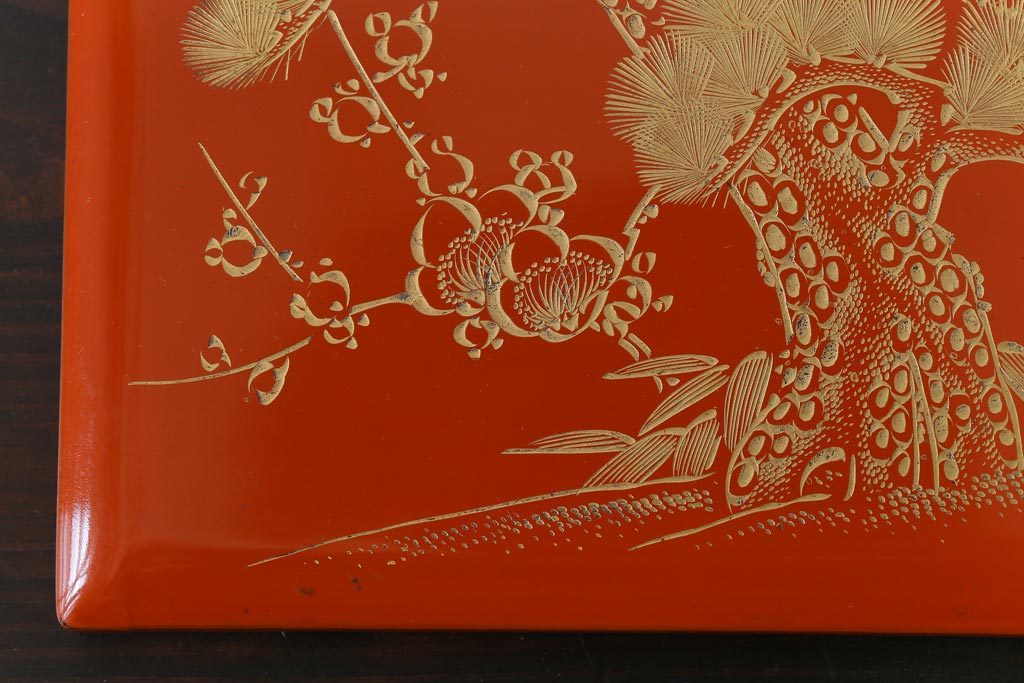 アンティーク雑貨　昭和期　共箱付き　松竹梅　鮮やかな朱色が目を引く五段重箱(和食器)