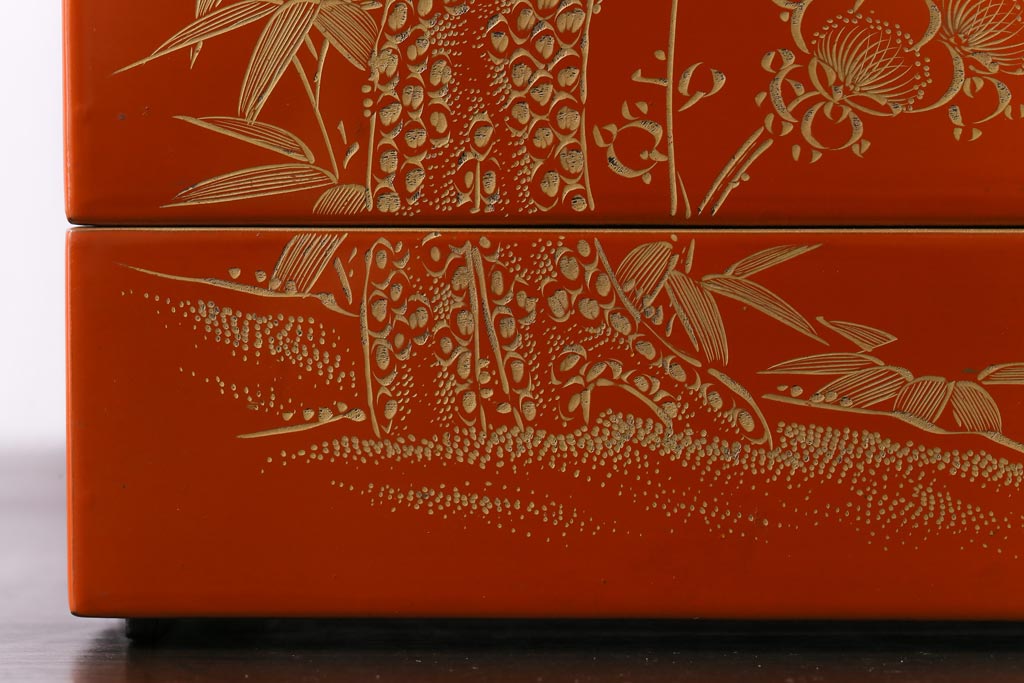 アンティーク雑貨 昭和期 共箱付き 松竹梅 鮮やかな朱色が目を引く五段重箱(和食器) | ラフジュ工房