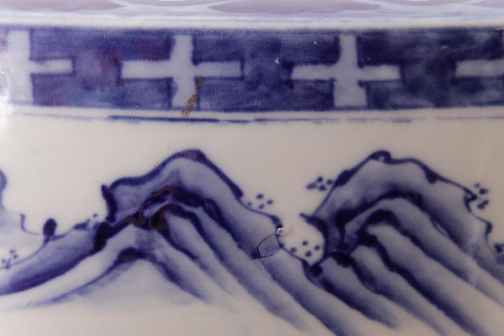 アンティーク雑貨　昭和初期　和の雰囲気を高める山水図の瀬戸火鉢(鉢カバー)
