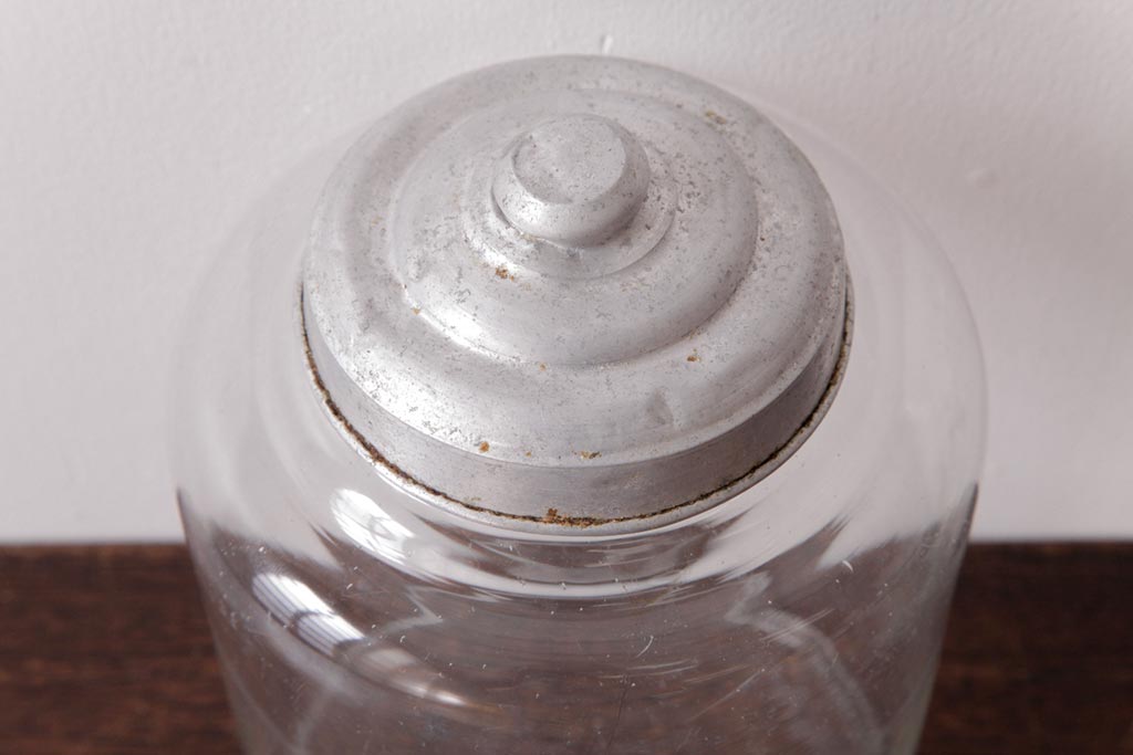 アンティーク雑貨　昭和レトロ　ノスタルジックな雰囲気漂う丸型ガラスビン(ガラス瓶、キャニスター)(2)