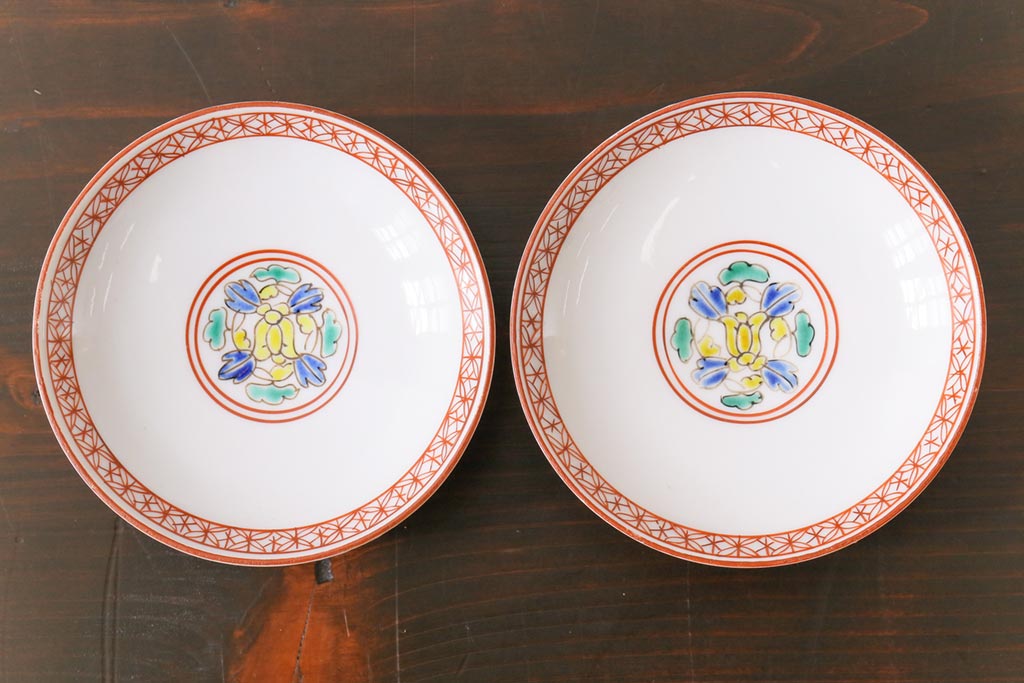 幕末明治期　赤絵染付　味わいある絵柄の蓋茶碗2客セット(和食器)(1)