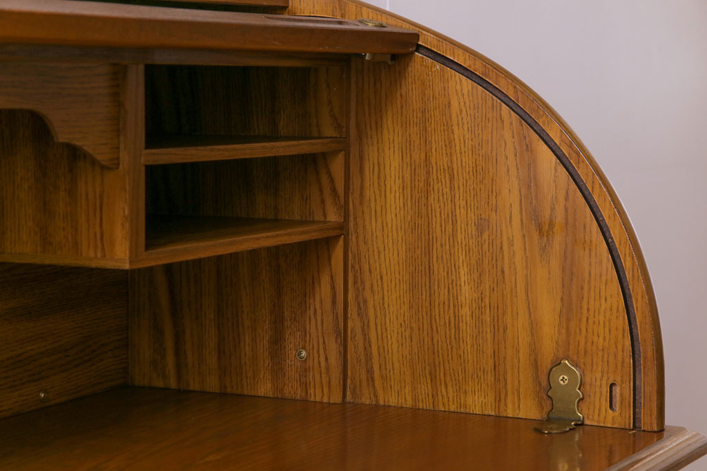 中古　Riverside　Furniture社　アンティーク風のクラシカルデザインが魅力のロールトップデスク(ワークデスク、在宅ワーク、在宅用、両袖机)
