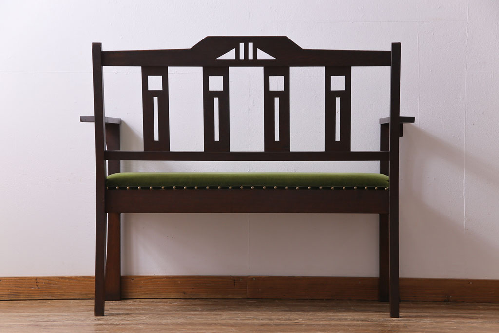 アンティーク家具　大正ロマン　ナラ材　直線的なデザインがモダンな印象の小振りな2人掛けソファ(ソファベンチ、長椅子)