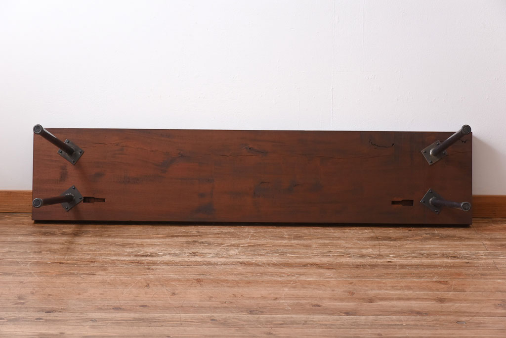 和製アンティーク　ケヤキ材一枚板　すっきりとした佇まいのリメイク鉄脚ベンチ(板座チェア、椅子)