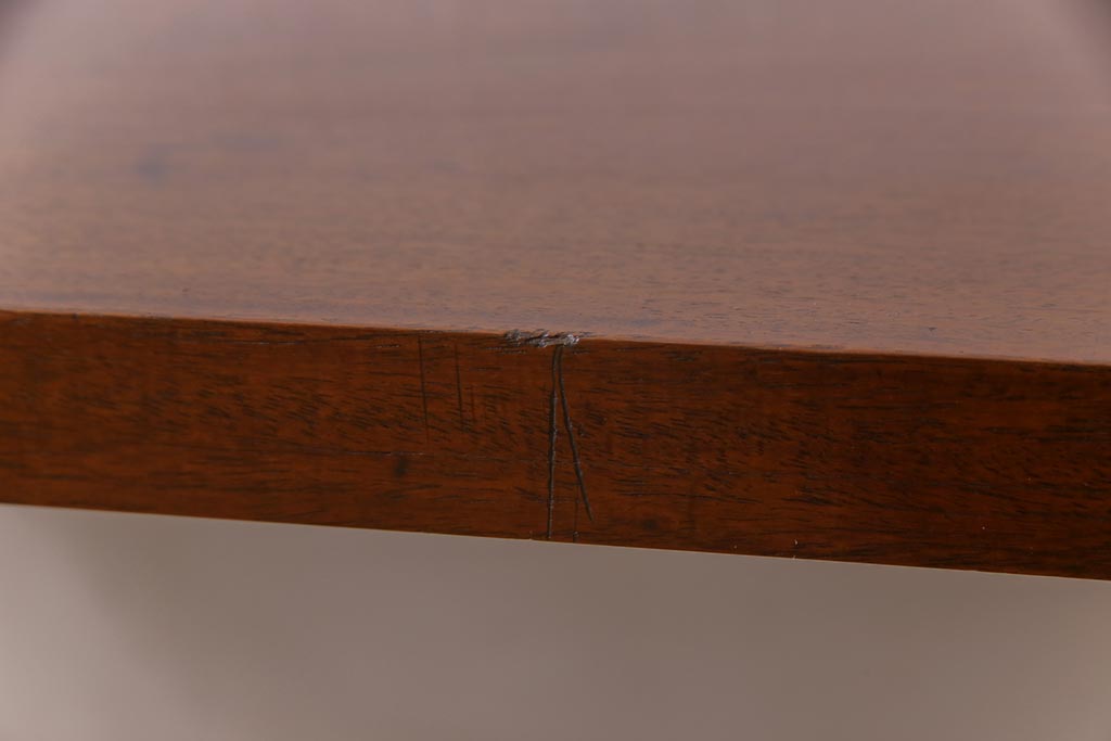 アンティーク家具　昭和中期　楠木材一枚板　シンプルなデザインが取り入れやすい鉄脚テーブル(サイドテーブル、ローテーブル、ベンチ)