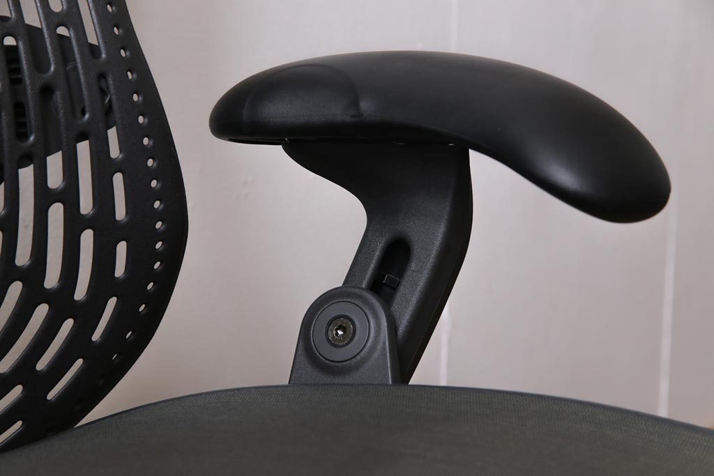 中古　ハーマンミラー社(Hermanmiller)　Mirra Chair　ミラチェア(オフィスチェア、椅子、イス)(定価約13万円)