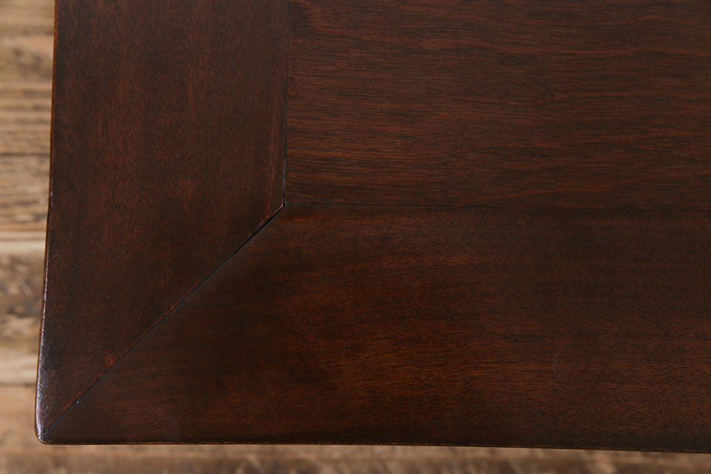 アンティーク家具　昭和初期　気品と貫禄が感じられる桜材の座卓(ローテーブル、リビングテーブル)