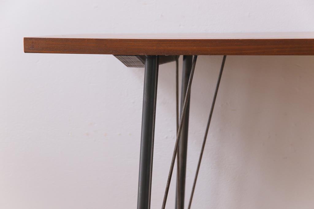 古材リメイク　ケヤキ材一枚板　力強い杢目が目を引く鉄脚テーブル(コンソールテーブル、作業台)