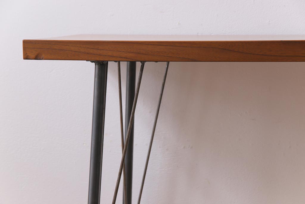 古材リメイク　ケヤキ材一枚板　温かな色味と力強い杢目が魅力の鉄脚テーブル(コンソールテーブル)
