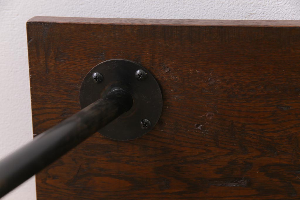 アンティーク雑貨　リメイク家具　栓材一枚板　古材の風合いを活かした小振りなベンチ(板座チェア、椅子、花台、飾り台)(1)