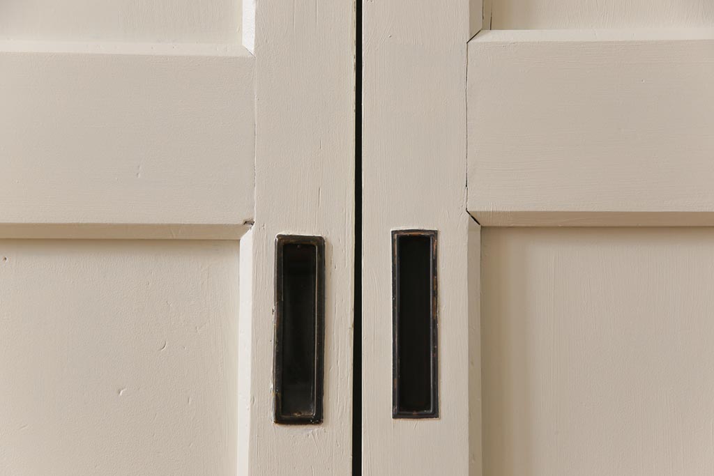 ペイント家具 温かなペイントカラーが優しげな板戸3枚セット
