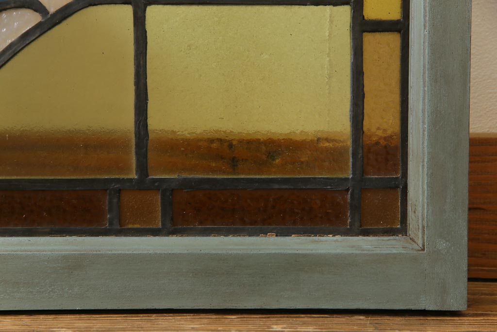 アンティーク雑貨　和製アンティーク　花のアクセントがかわいらしいステンドグラス(フィックス窓、明り取り、はめ殺し)(2)
