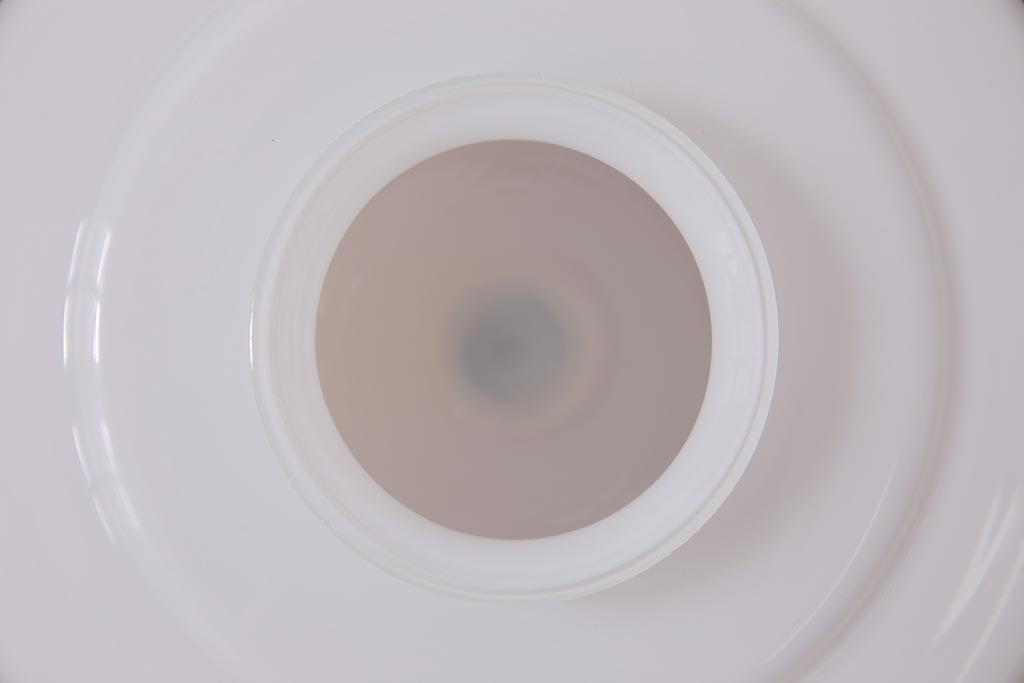 大正昭和初期　シンプルな乳白ガラスのペンダントライト(吊り下げ照明・天井照明)(1)