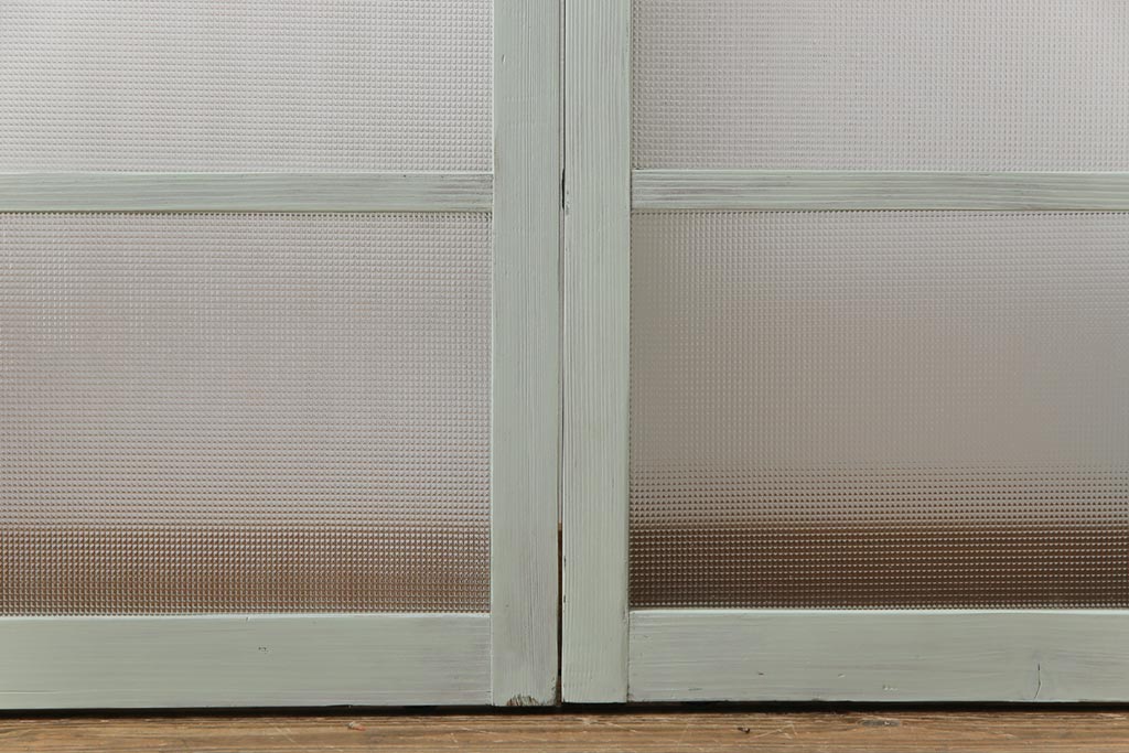 ペイント　色ガラス　爽やかな色合わせが目を惹くガラス窓(サッシ、引き戸、仕切り戸、建具)4枚組