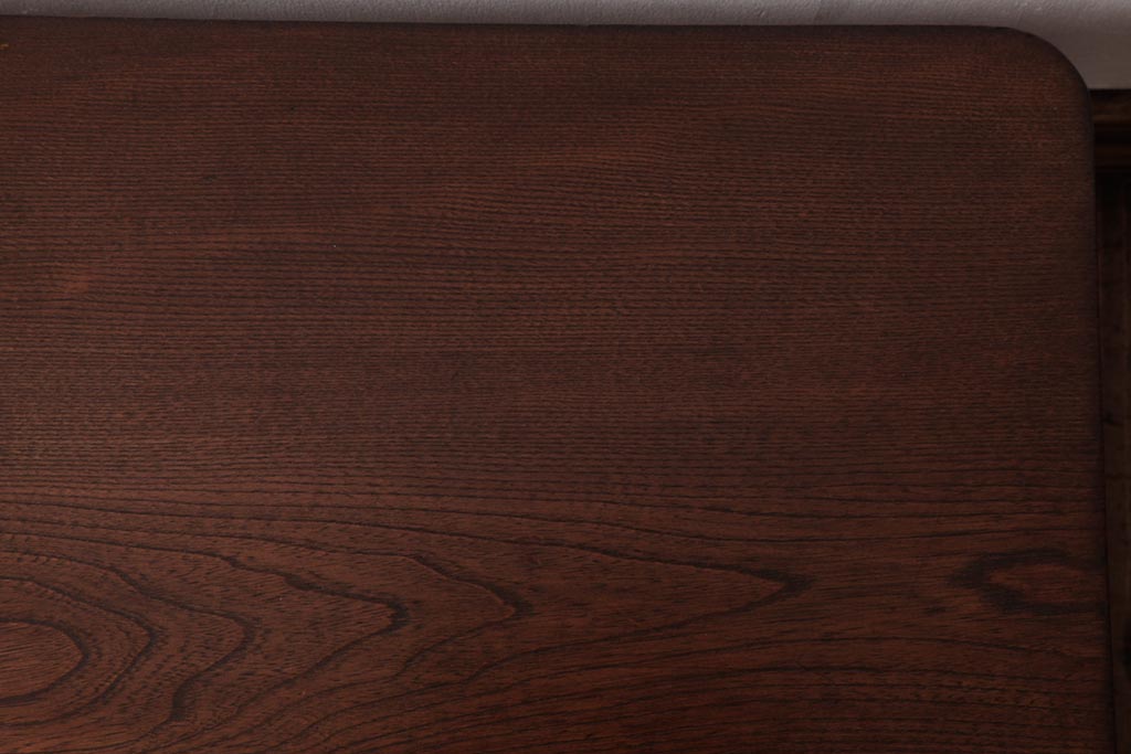 レトロ家具　栓材一枚板　濃い色味の脚がレトロな小振りの角ちゃぶ台(座卓、ローテーブル)