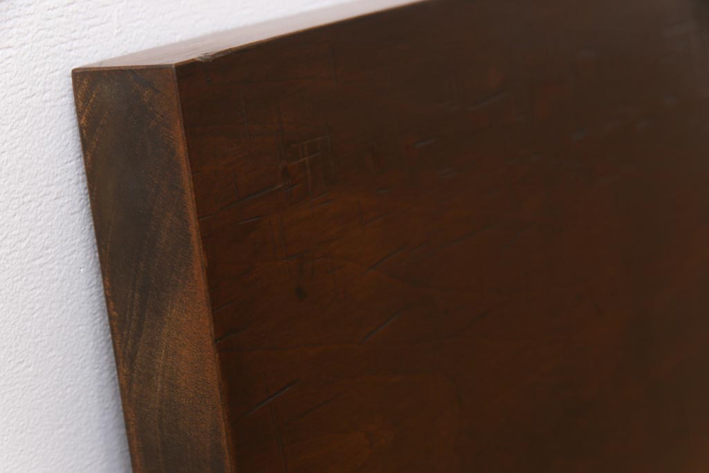 アンティーク家具　和製アンティーク　使い込まれた質感が味わい深い朴の木一枚板の古材