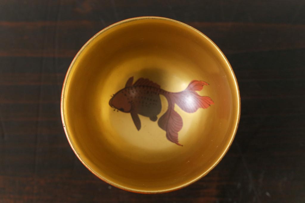 アンティーク雑貨　和製アンティーク　大正昭和初期　金魚の図　木製蒔絵盃(漆器、杯、和食器)2客セット