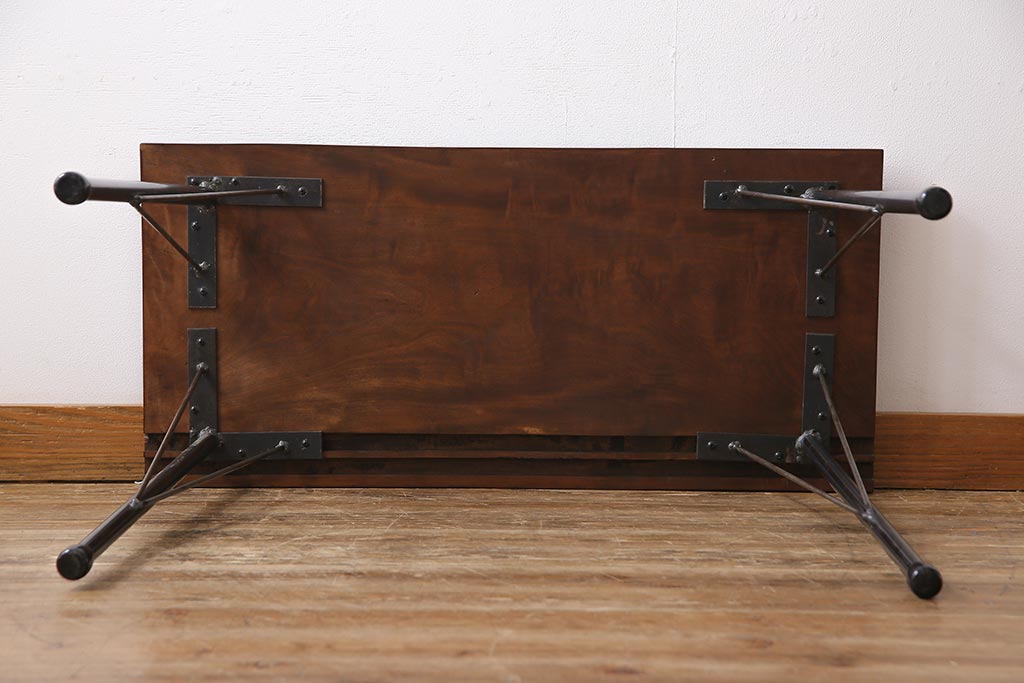 和製アンティーク　リメイク　桜材一枚板　古い木の質感が味わい深い鉄脚テーブル(コンソールテーブル、作業台)