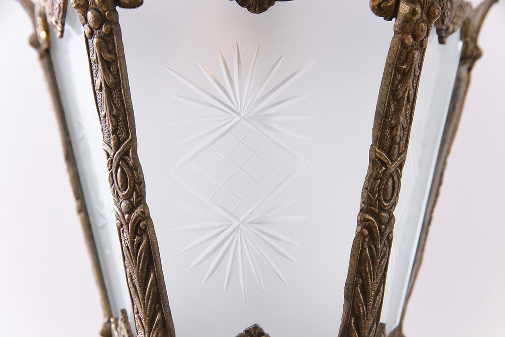 フランスアンティーク　ランタン型　凝った意匠が目を引くゴシック風ペンダントランプ(ライト、天井照明)