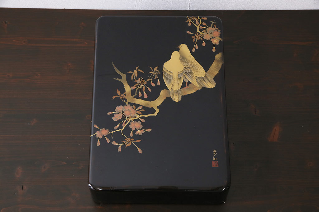 アンティーク雑貨　和製アンティーク　漆器　品のある花鳥図が美しい木製の手許箱(小物入れ、文箱、硯箱)